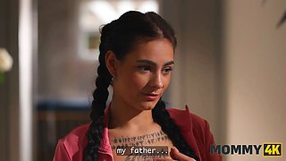 Mommy4k. mommy turns into a spandex hoe behind her back