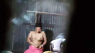 Desi village aunty show her big boobs and body.