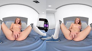 Teen Lucianna's tiny titties bounce as she fingers her wet slit in HD VR