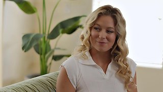 Blonde River Lynn Sucks Secretary