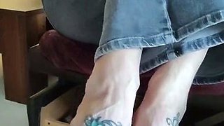 Amateur porn Gives Us Some Foot Fetish Aurora