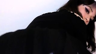 Amateur brunette cougar MILF jerking a giant dick
