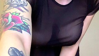 Big boob brunette masturbates on webcam