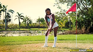 Gorgeous Brandi treats a guy to her amazing ebony body