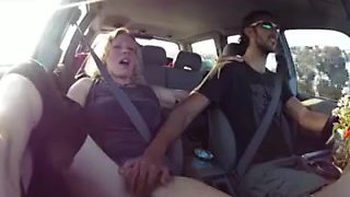 Blonde gets fingered untill cum in the car