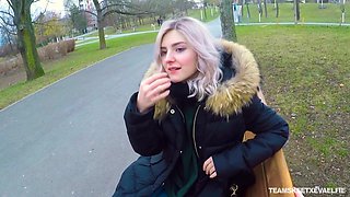 Picked up outdoors chick Eva Elfie gives a stranger a good blowjob