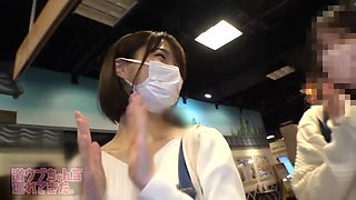 0002055_19歳スリムのニホン女性が潮ふきするガンパコ素人ナンパのエロ合体