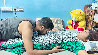 Mallu Wife Pussy Rub and Kissing with Boobs Press and Kiss Romance by Husband
