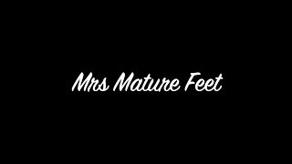 Mrs Mature Feet & Her Nylon Lover 453