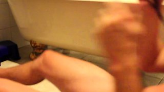 Chantelle Fox gives a nasty bj on the bathroom floor