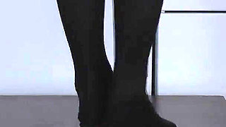 The Slave's Orgasm Under Mistress Cleo's Stocking Feet