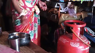 Only Doggy Style Mein Aunty Ko Chudai Kiya Dopahar Ko Aunty Ke Ghar Mein