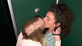 Gloryhole Siswet Suck Dick with Me