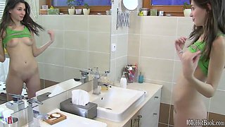Sweet Candy rubs her clit