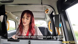 Smiling Luna Thrurmann's redhead clip