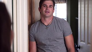 Tricked my stepsis swallow my cum to grow taller