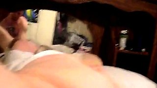 Redhead American Girl's Pussy Gets a Fisting