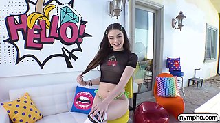 Nymphomaniac hooked on Kylie Quinn
