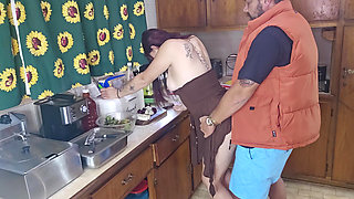 Quickie Kitchen Fuck