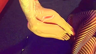 Dominatrix Mistress April Kittens Prey for Mistress