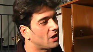 Big-titted Italian babe fucking 2 guys in hot mmf scene