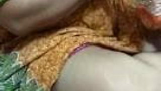 aunty boob