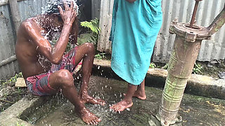 Bathing and Fucking with an Indian Hot Desi Bhabhi