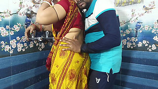 Desi Tamil Aunty Hot Romance