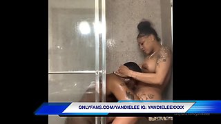 Yandie Lee Gets And Gives Head In The Shower