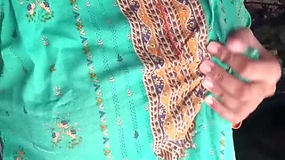 Hot teacher mastrbating and fingering in pink pussy