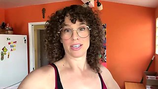 Curvaceous beauty shares passionate anal creampie with sensual heat