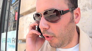Offerte les yeux bandes a un inconnu dans un hotel