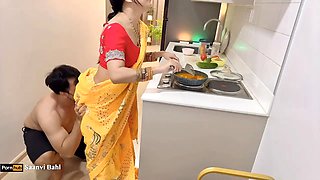 Indian Bhabhi Hardcore Fuck in Kitchen for Starving Dick