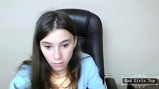 Skinny Small-Tits Petite Brunette Webcam Teen