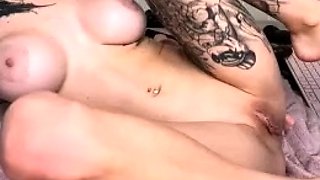 Close up BJ cumshot