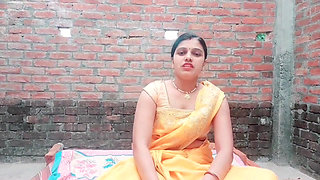 Watching Indian outdoor stepmom take a hot bath makes her stepson go crazy for fucking her