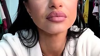 Horny Webcam Babe Solo Masturbation