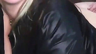 I Gave My Neighbor a Blowjob and He Fucked Me on the Living Room Floor