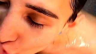 Cute Girl Suck and Fuck Rought in Shower