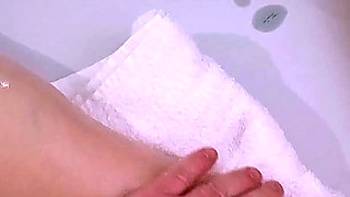 Gorgeous Horny Stepmom Dada Deville Wants More Than Just an Oil Massage