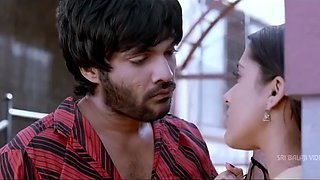 Guntur talkies- Rashmi Gautam