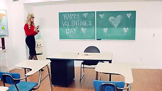 Brazzers - Big Tits at School -  Desperate Fo