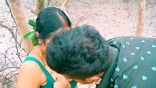 Indian Milf Gets Fucked In Sari