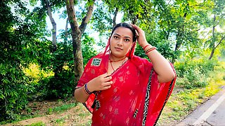 Dost ki unsatisfied bibi fucked by me bhabi jungle me akeli lift deke sex done hot Hindi viral video
