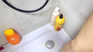 Girl multiple orgasm with feet near to camera