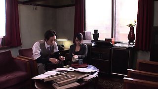 Japanese secretary blows her boss in the office