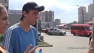 Slutty girls in outdoor pickup fuck
