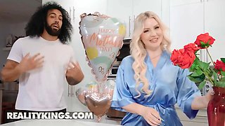 Curvy jenna starr is all alone on mother's day until james rings her bell ready to please her needs - reality kings