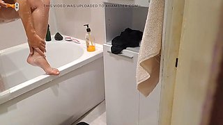Looking for My Teen Step Sister and Jacking Off
