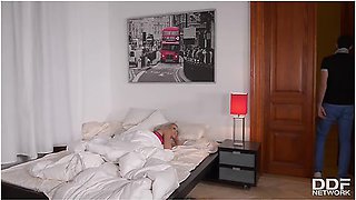 Pizza With Big Veiny Meat Makes Cherry Kiss Go Nuts On Gloryhole Delivery